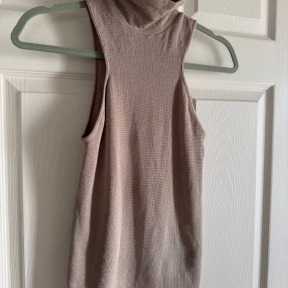 Free People Intimately Mock Neck Sleeveless Beige/Taupe/Tan Top M/L - Picture 3 of 6